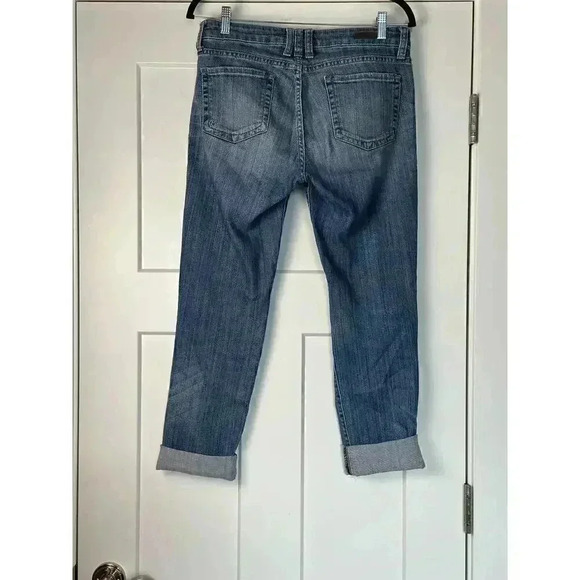 Kut From The Kloth Catherine Boyfriend Jeans Distressed Mid Rise Crop Blue Sz 6 - Picture 1 of 9
